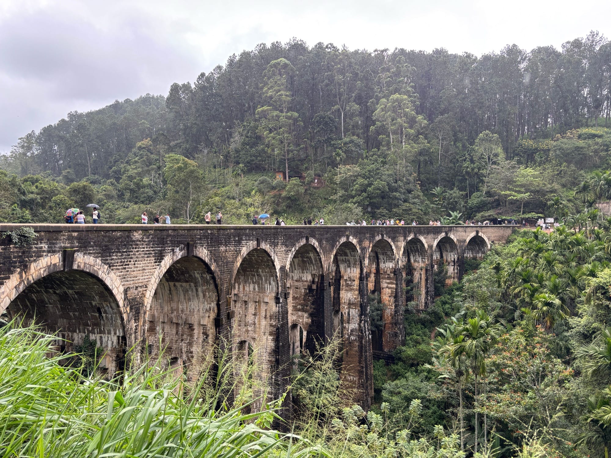 The Nine Arch Bridge curving through jungle near Ella, Sri Lanka